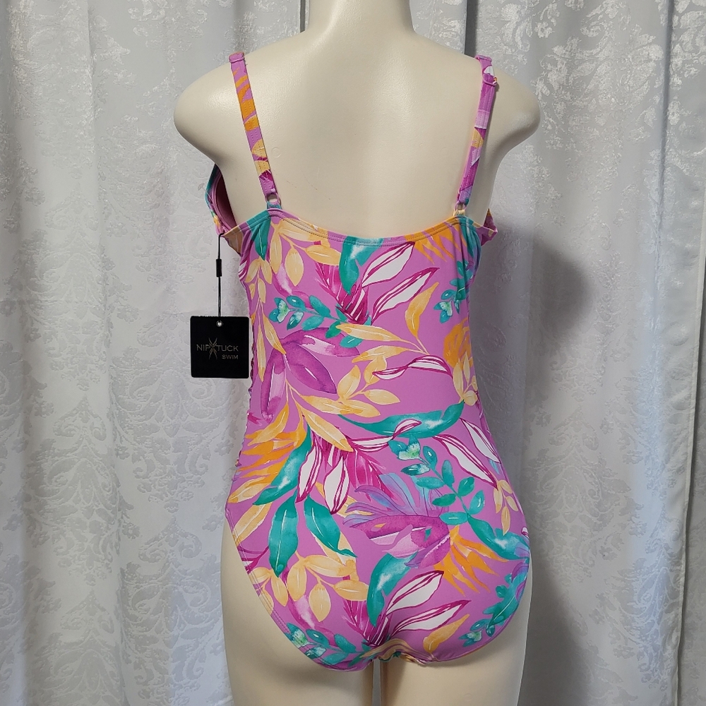 Nip Tuck Women's One Piece Swimsuit, Size 10, Pink Floral, Vacation Summer - Picture 3 of 16